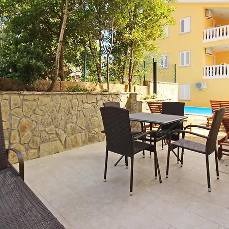 With A Swimming Pool Baska, Krk - 18785 شقة *